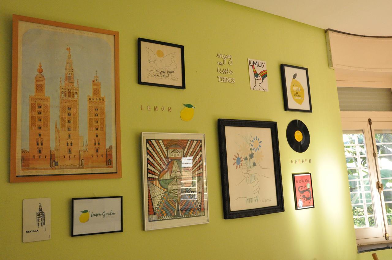 Lemon Garden Hostel Sevilla Exterior photo