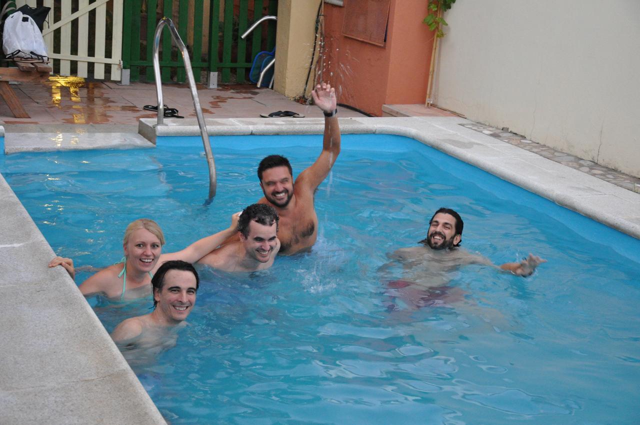 Lemon Garden Hostel Sevilla Exterior photo