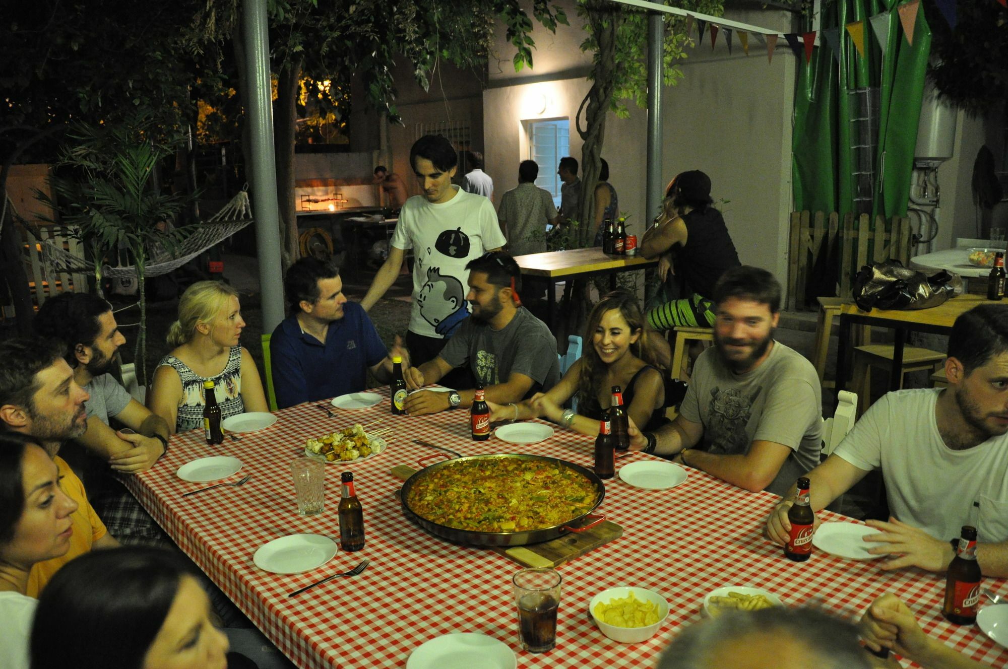Lemon Garden Hostel Sevilla Exterior photo